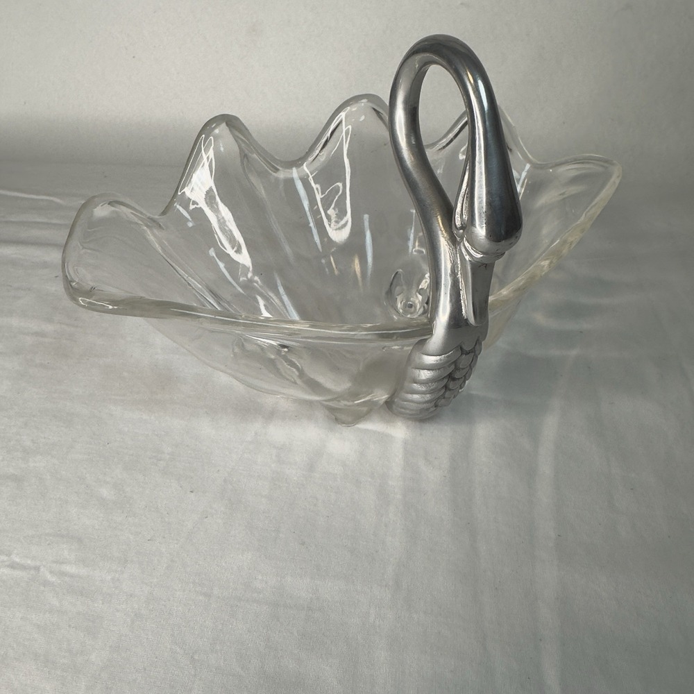 1970s Lucite Swan Shell Bowl Arthur‎ Court for Grainware